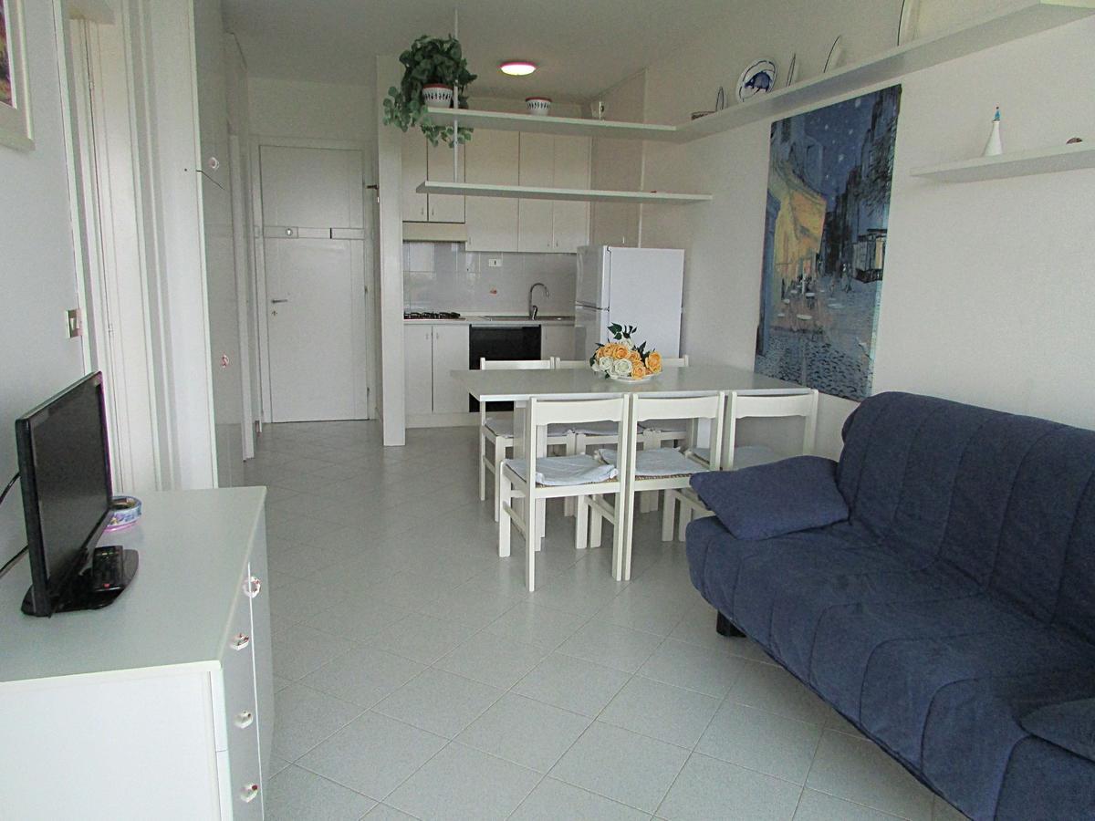 Solarium Apartment Bibione Bagian luar foto